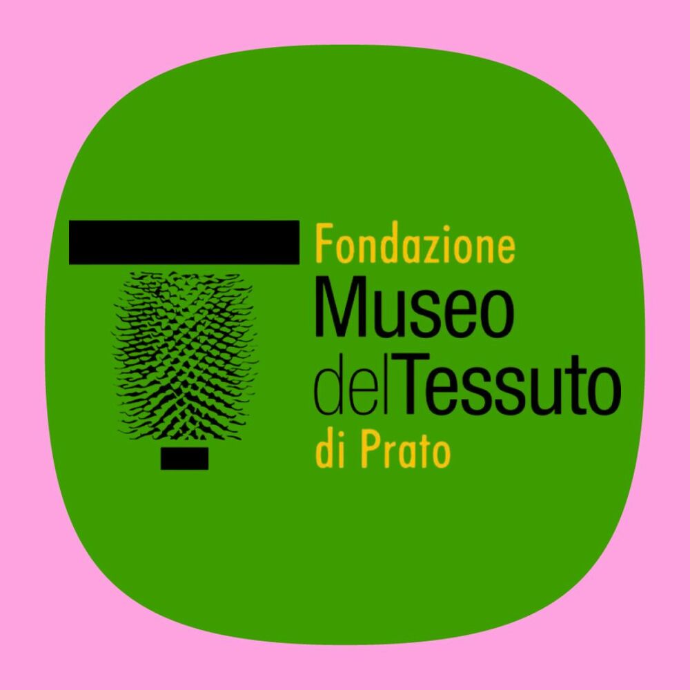 en The Prato Textile museum logo in a rounded green square in a pink square with sharp edges